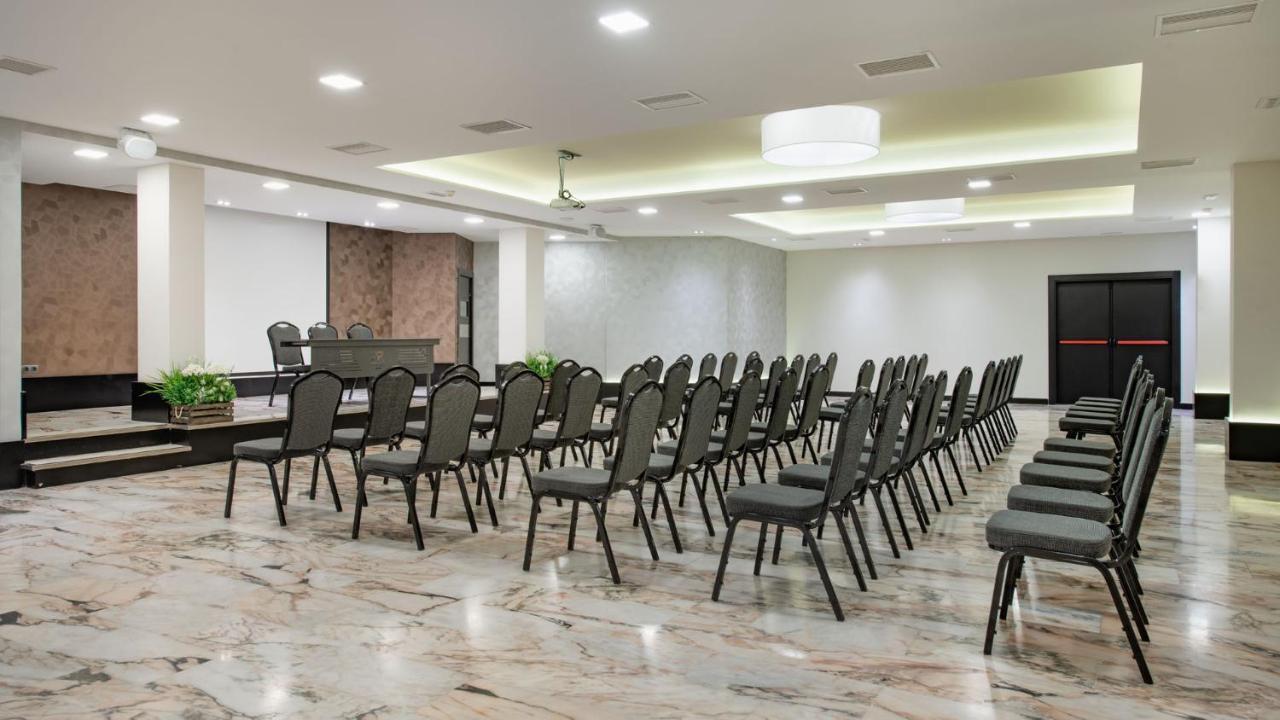 Hotel Parque Real سيوداد ريال المظهر الخارجي الصورة
