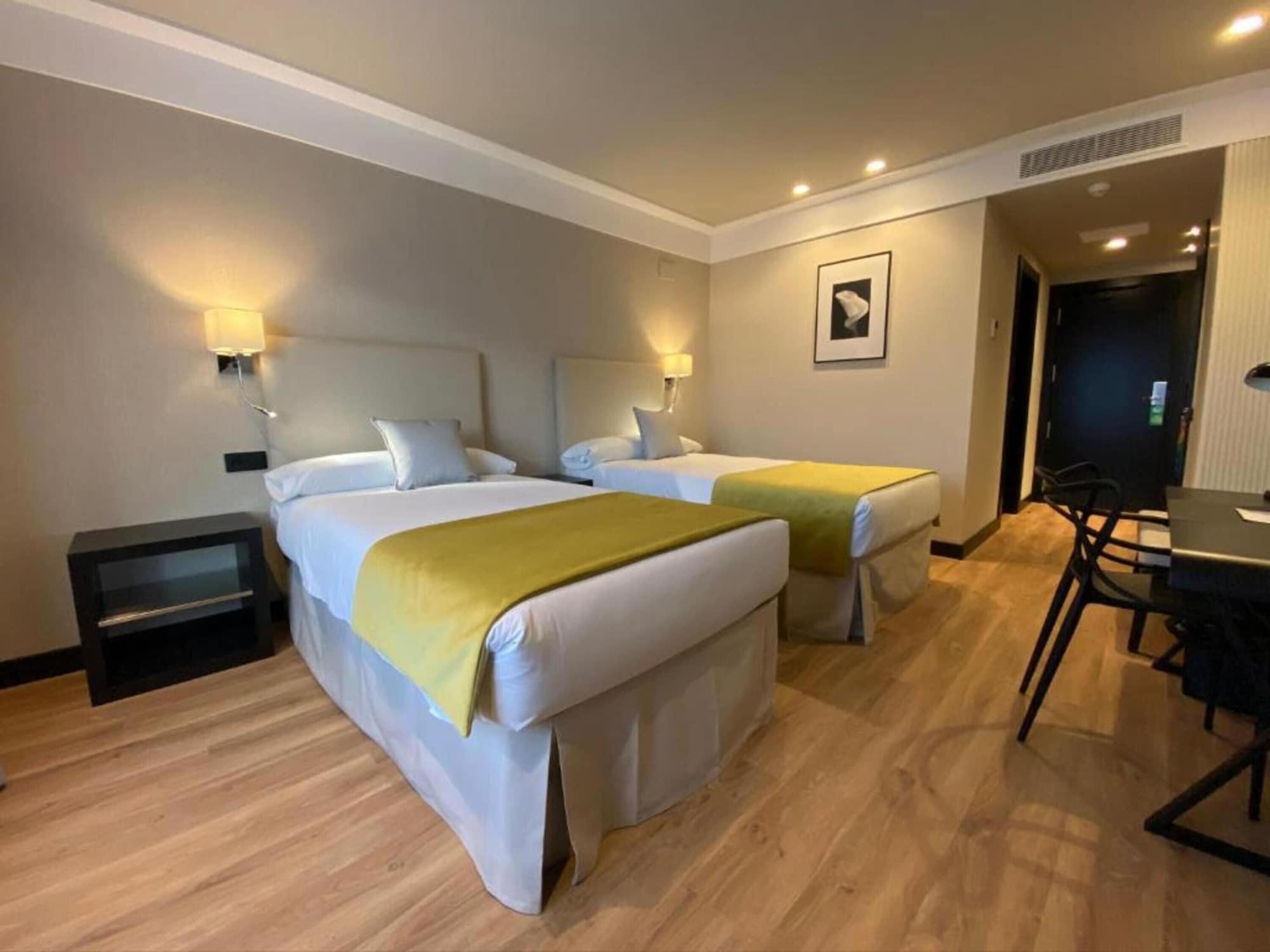 Hotel Parque Real سيوداد ريال المظهر الخارجي الصورة